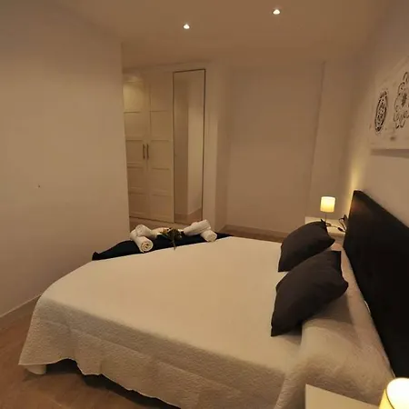 Modern Near Gibraltar With Terrace And Parking *